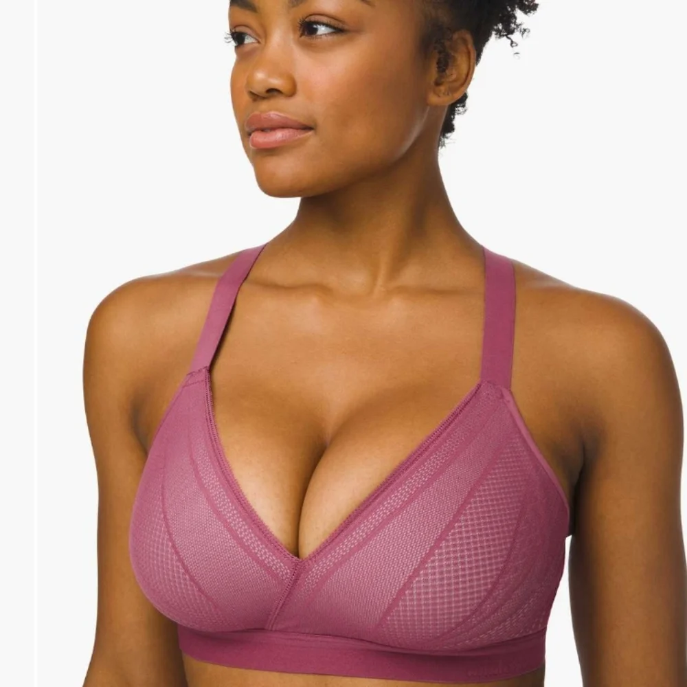 Lululemon Awake To Lace Bra, Size DD32 - Picture 1 of 8